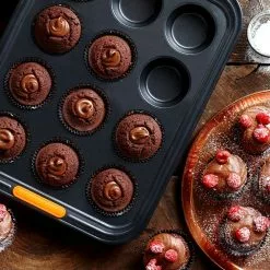 Le Creuset - Muffinform - 12er - Groß 8 Le Creuset - Muffinform - 12er - Groß -ISOLIERPLATTEN 14856 MUFFINFORM 4