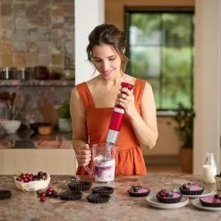 KitchenAid KAD Stabmixer Kabellos Mit Zubehör Liebesapfelrot - 5KHBBV83EMS | 45751 -ISOLIERPLATTEN 45751 Stabmixer Kabellos mit Zubehoer 3