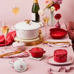 Le Creuset - Mini Cocotte Hearts 9 Le Creuset - Mini Cocotte Hearts -ISOLIERPLATTEN 47108 Mini Cocotte 5