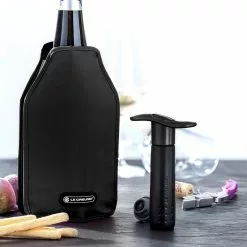 Le Creuset Screwpull - Weinpumpe WA-137 - Verlängert Den Weingenuss Eines Göffneten (Rot-)Weins. In Hochwertiger Geschenkbox. -ISOLIERPLATTEN 8250 WEINPUMPE WAe 137 3